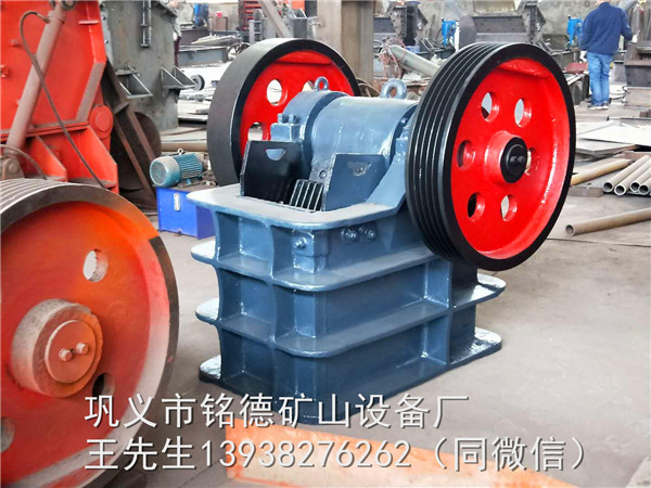 提倡低碳環(huán)保對(duì)于石頭制砂機(jī)來(lái)說(shuō)也是新的發(fā)展方向